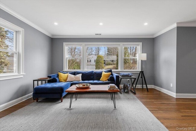 Building Photo - 111 Spier Rd