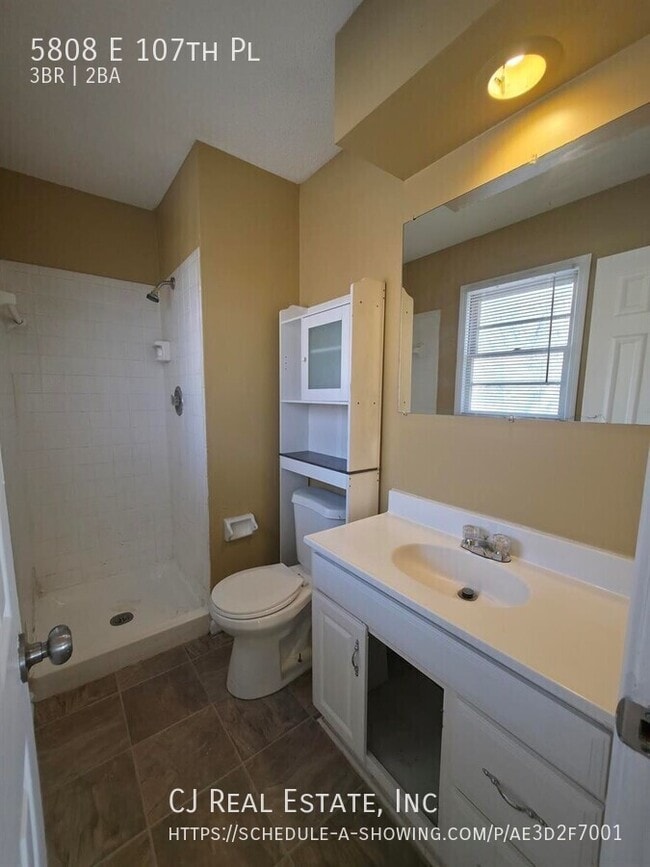 Building Photo - 5808 E 107th Pl