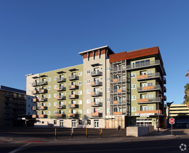 Primary Photo - Martin Luther King Building