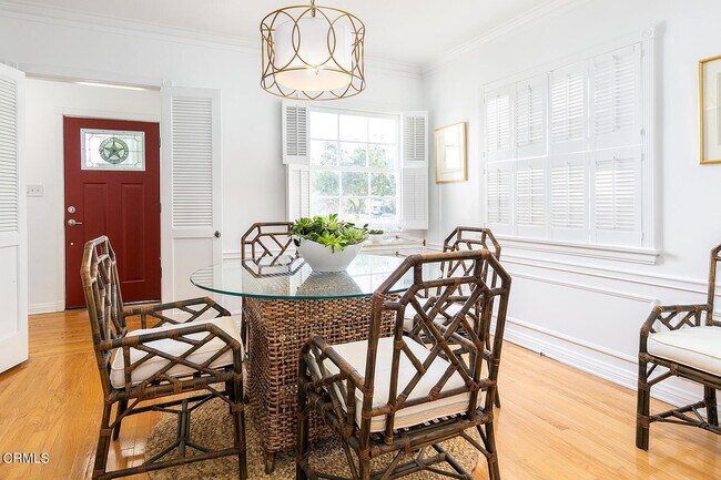 Building Photo - 2065 San Marino Ave