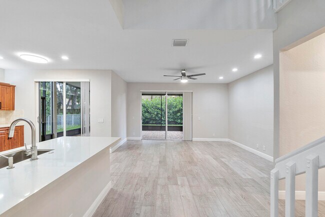 Building Photo - 6364 NW 78th Dr