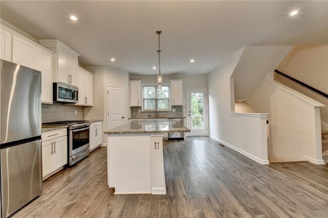 Building Photo - 3587 Hidden Valley Cir