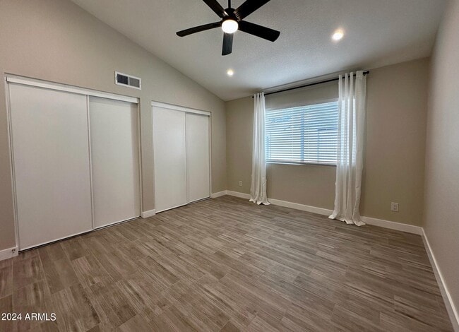 Building Photo - 3016 W Monona Dr