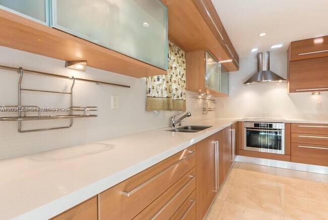 Building Photo - 4950 San Amaro Dr