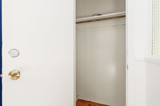 Building Photo - 2021 Sherrelwood Cir