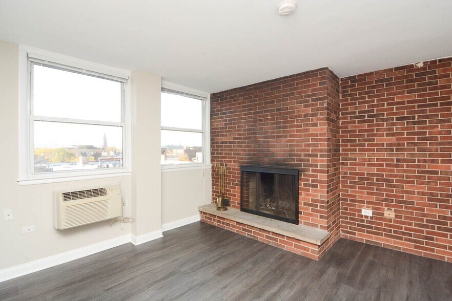 Building Photo - 2012 N Orleans St