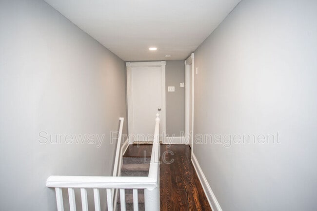 Building Photo - 220 S Church St