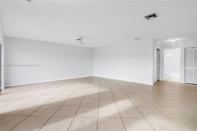 Building Photo - 3224 SW 175th Ave