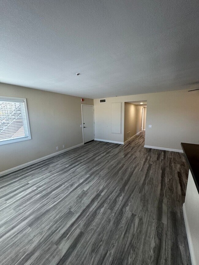 Building Photo - 106 Dije Ct