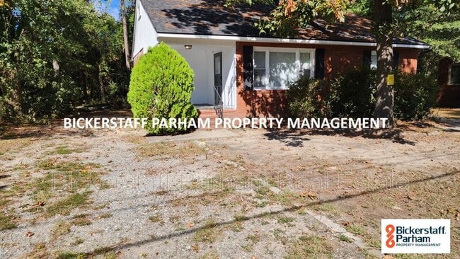 Building Photo - 3923 Trask Dr