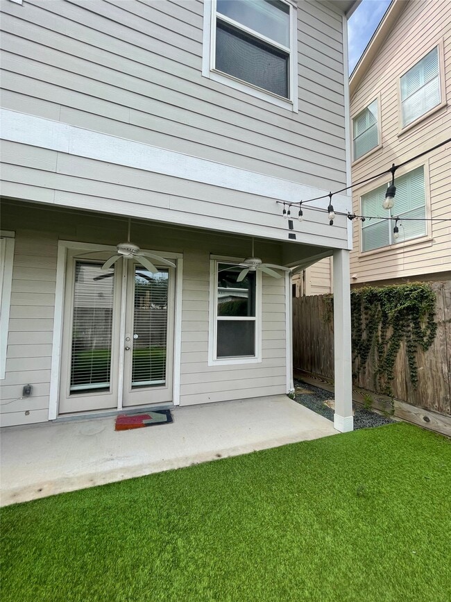 Building Photo - 1211 Marconi St