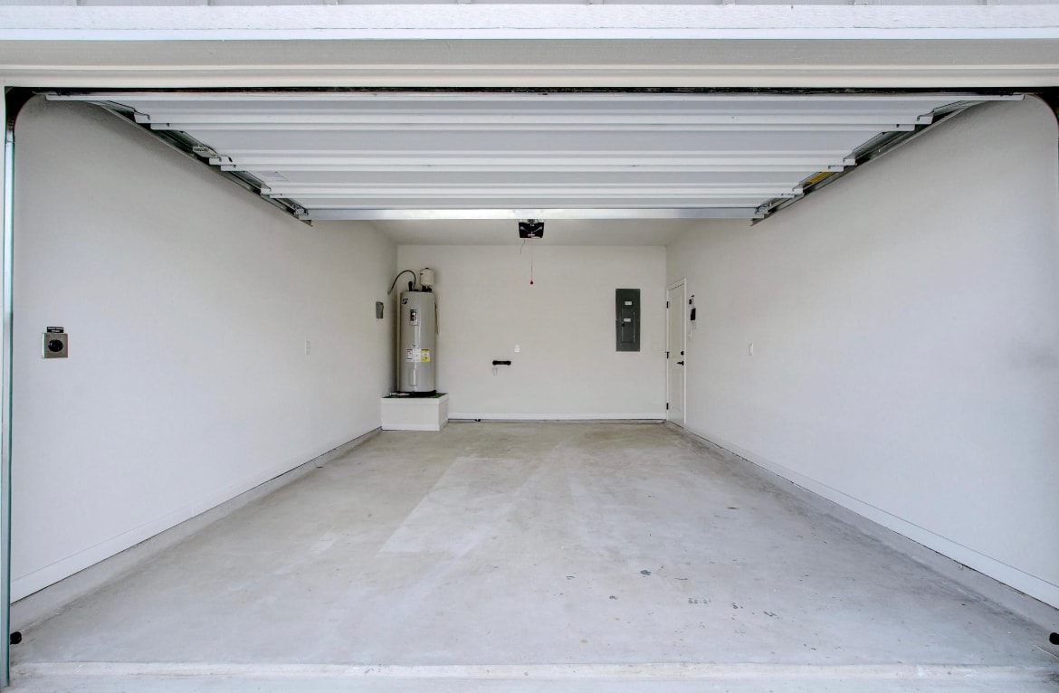 Building Photo - 10340 Lynwood Crk