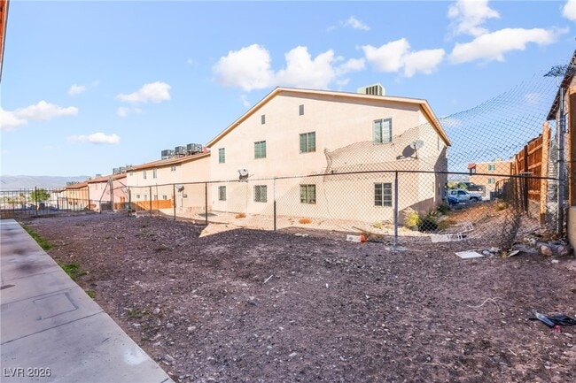 Building Photo - 6982 Hopkins Dr