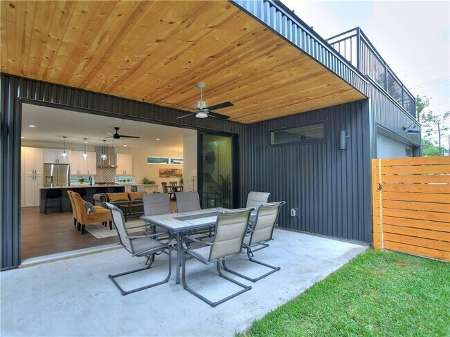 Building Photo - 3314 Garden Villa Ln
