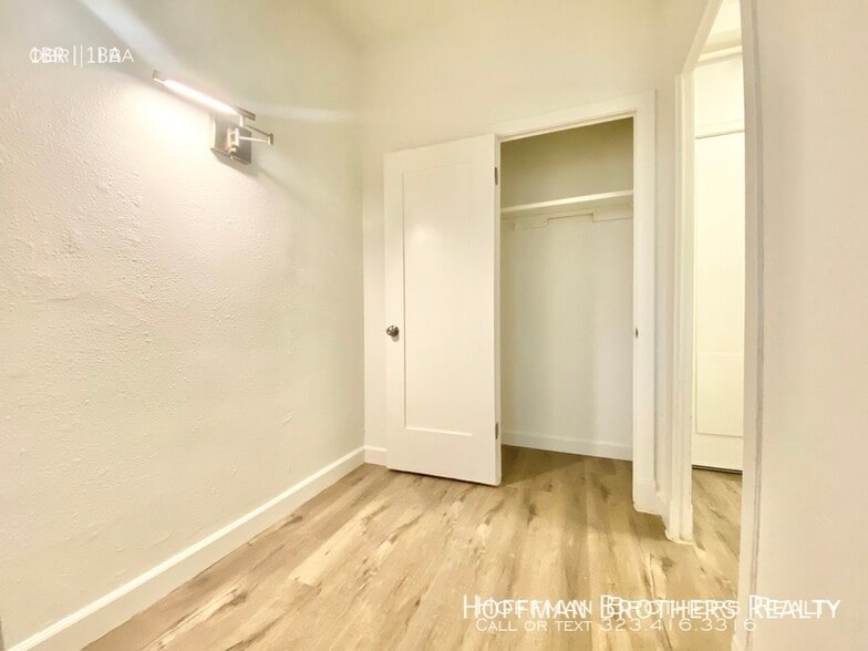 Building Photo - 2505 W 6th St