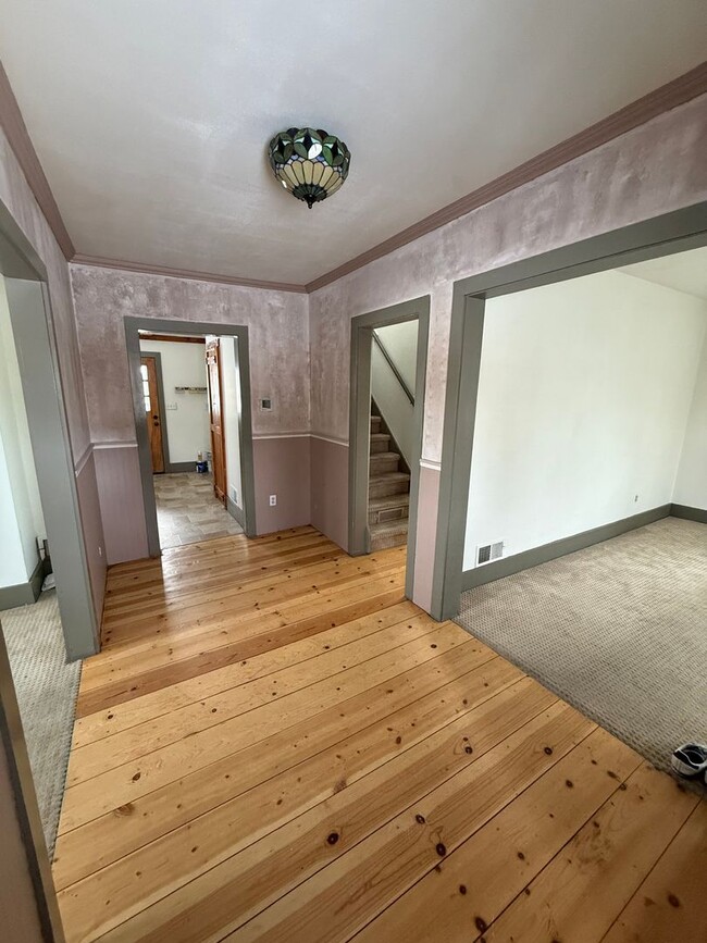 Building Photo - Charming Downtown Middleton Gem on Hubbard Ave