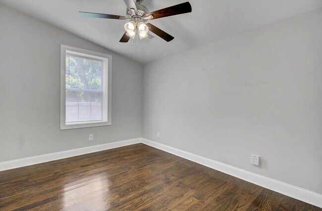 Building Photo - 219 County Rd S-18-342