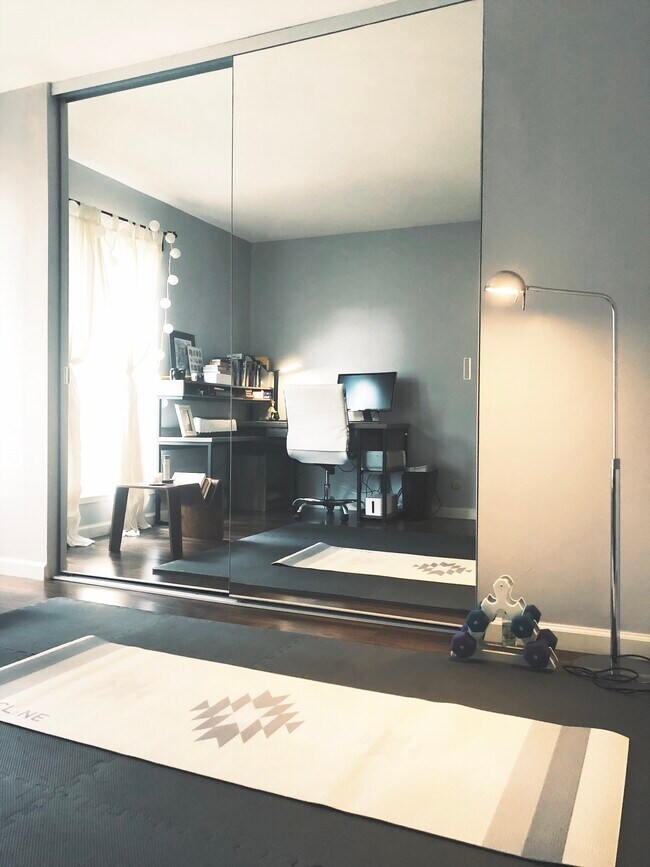 Building Photo - 199 Montecito Ave