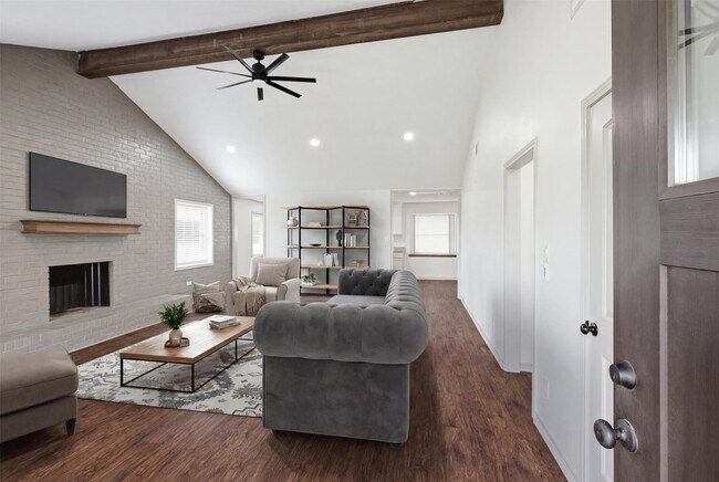 Building Photo - 32242 Sky Lakes Dr