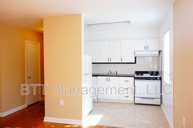 Building Photo - 4013 38th St