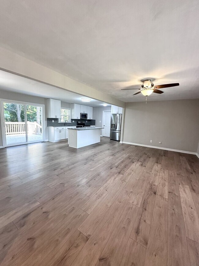 Building Photo - Waterfront Living in Chesapeake – Serene Views & Prime Location