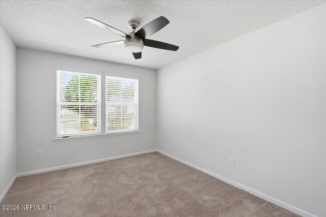 Building Photo - 102 Ann Scott Dr