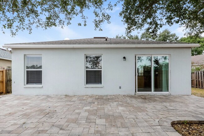 Building Photo - 447 Maple Pointe Dr