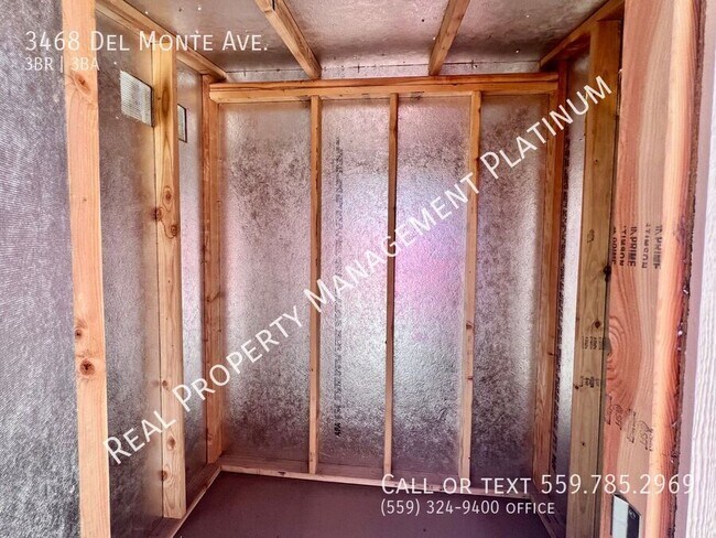 Building Photo - 3468 Del Monte Ave