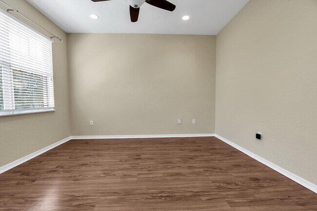 Building Photo - 228 Lake Monterey Cir