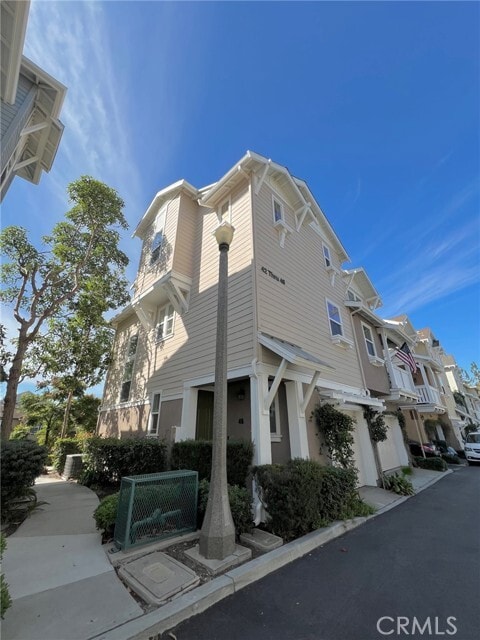 Building Photo - 46 Hinterland Way