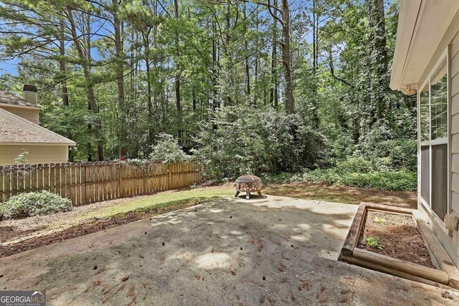 Building Photo - 518 Longwood Ln