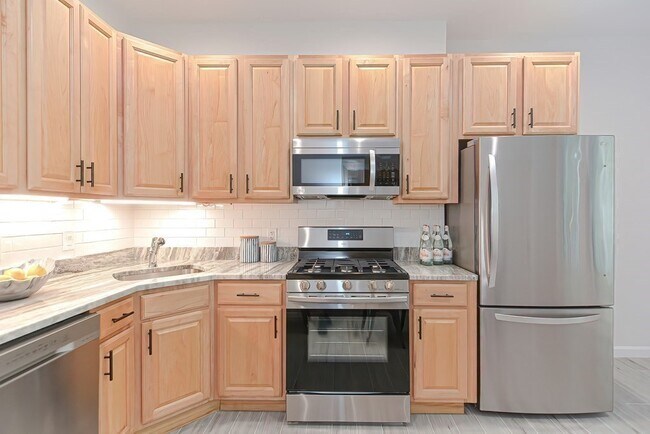 Building Photo - 28 Inman St