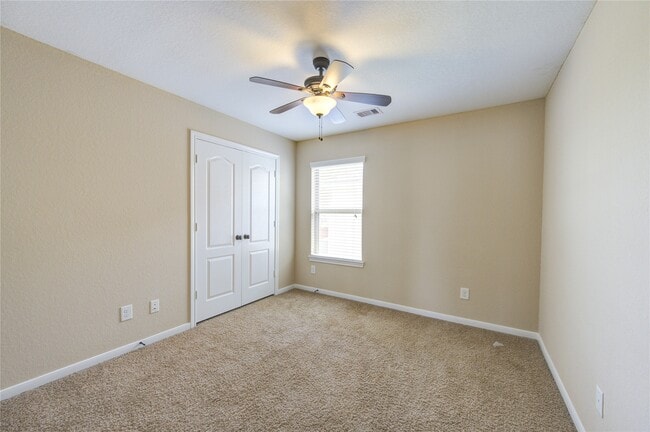 Building Photo - 26727 Henson Falls Dr