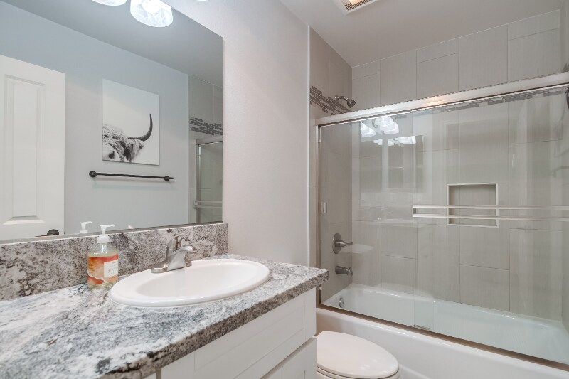 Building Photo - 8509 Villa La Jolla Dr