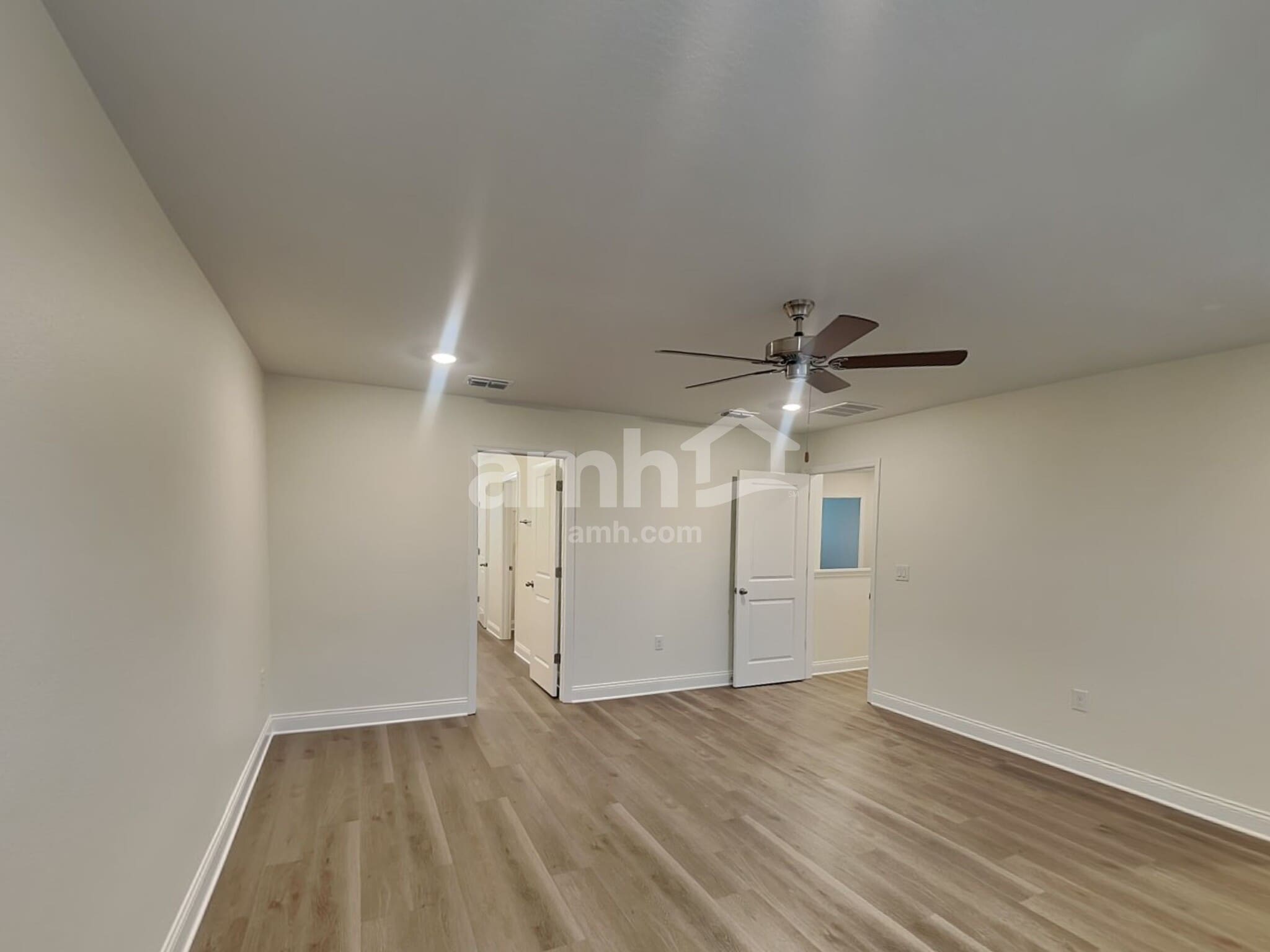 Building Photo - 3720 Ctr Cv Ln