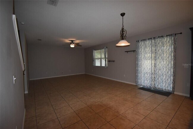 Building Photo - 13008 Sawgrass Pine Cir