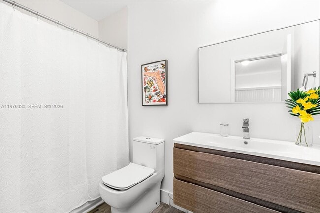 Building Photo - 1123 NE 23rd Terrace