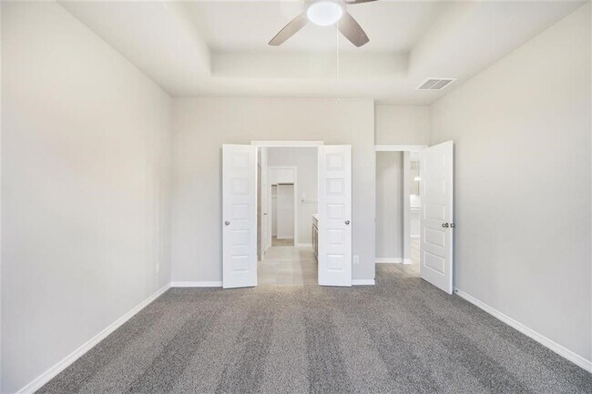 Building Photo - 828 Laguna Grn Ln