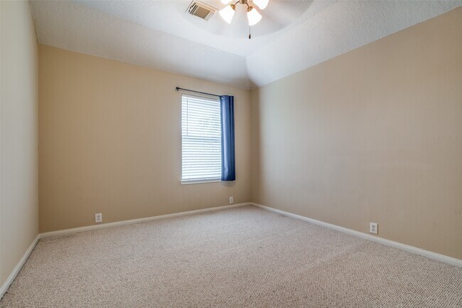 Building Photo - 2709 Sunhill Ct