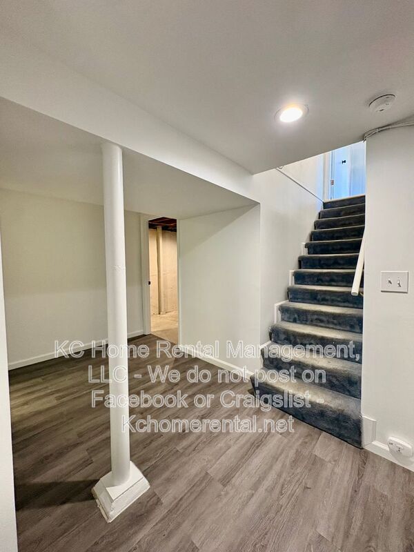 Building Photo - 9001 Jarboe St