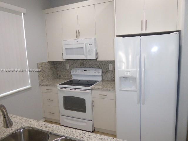 Building Photo - 23702 SW 110th Ave