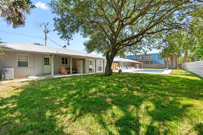 Building Photo - 107b A St