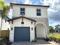 Building Photo - 2420 NW 131st Cir