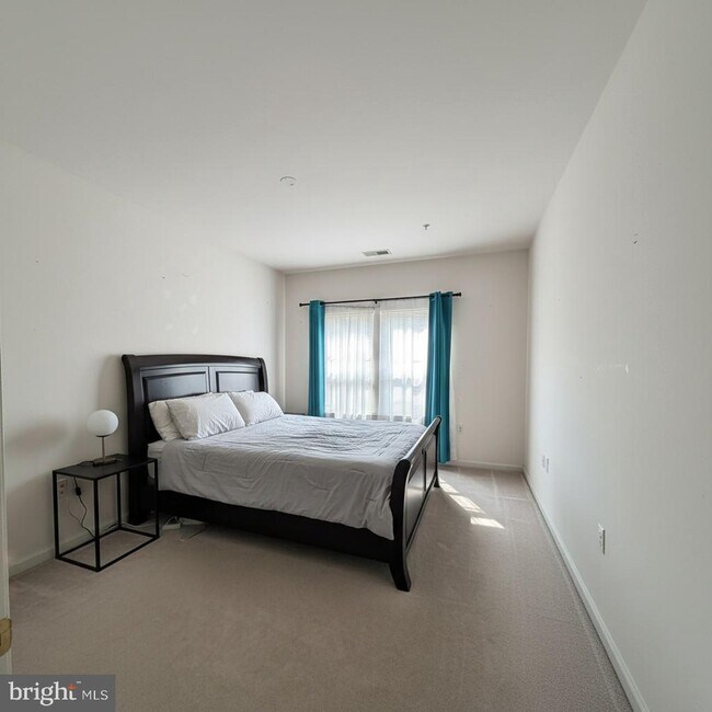Building Photo - 2608 Hoods Mill Ct