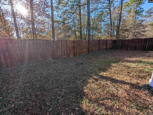 Building Photo - 139 Weeping Willow Cir
