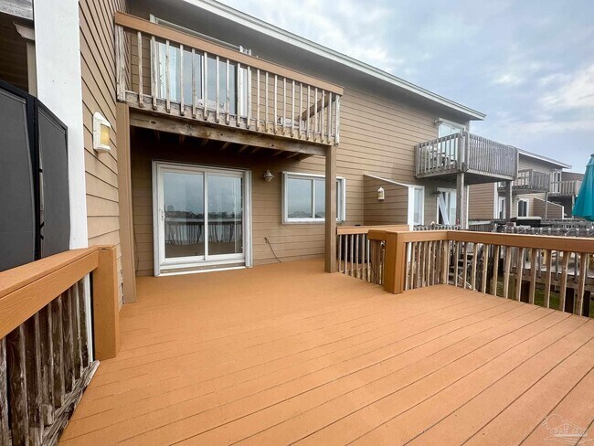 Building Photo - 344 Fort Pickens Rd