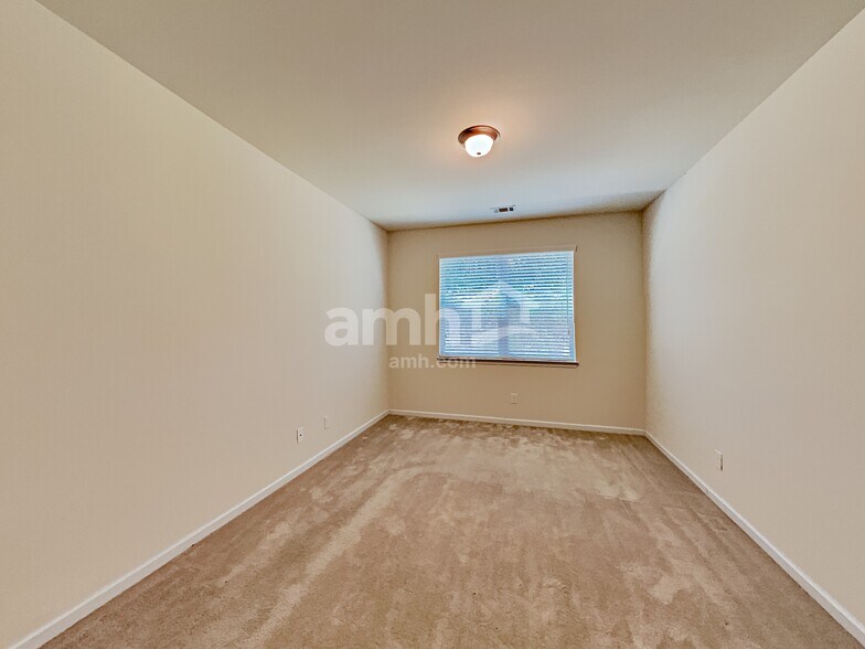 Building Photo - 93 Victoria Heights Ln