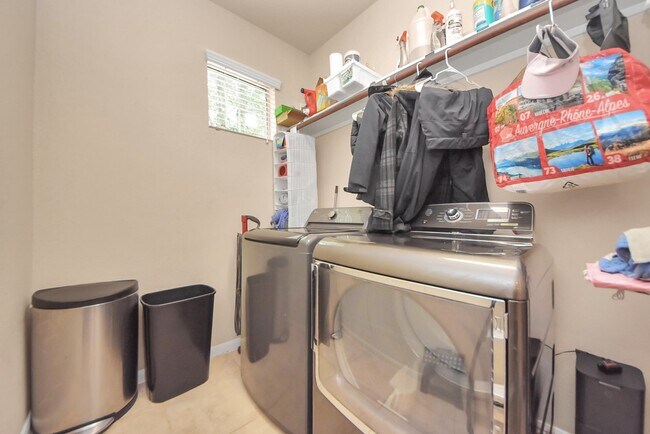 Building Photo - 12912 Southern Manor Dr