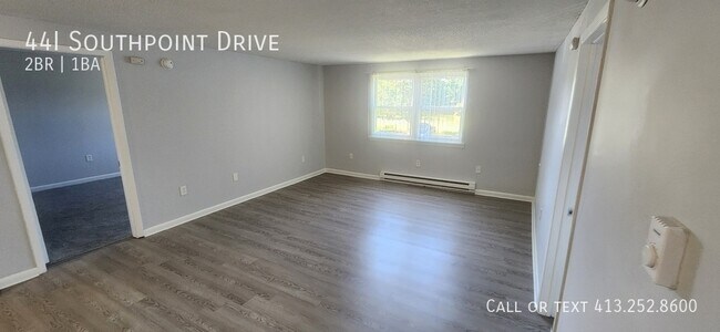 Building Photo - 44 Southpoint Dr