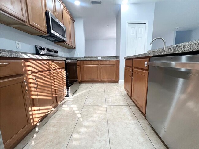 Building Photo - 9788 Tivoli Villa Dr